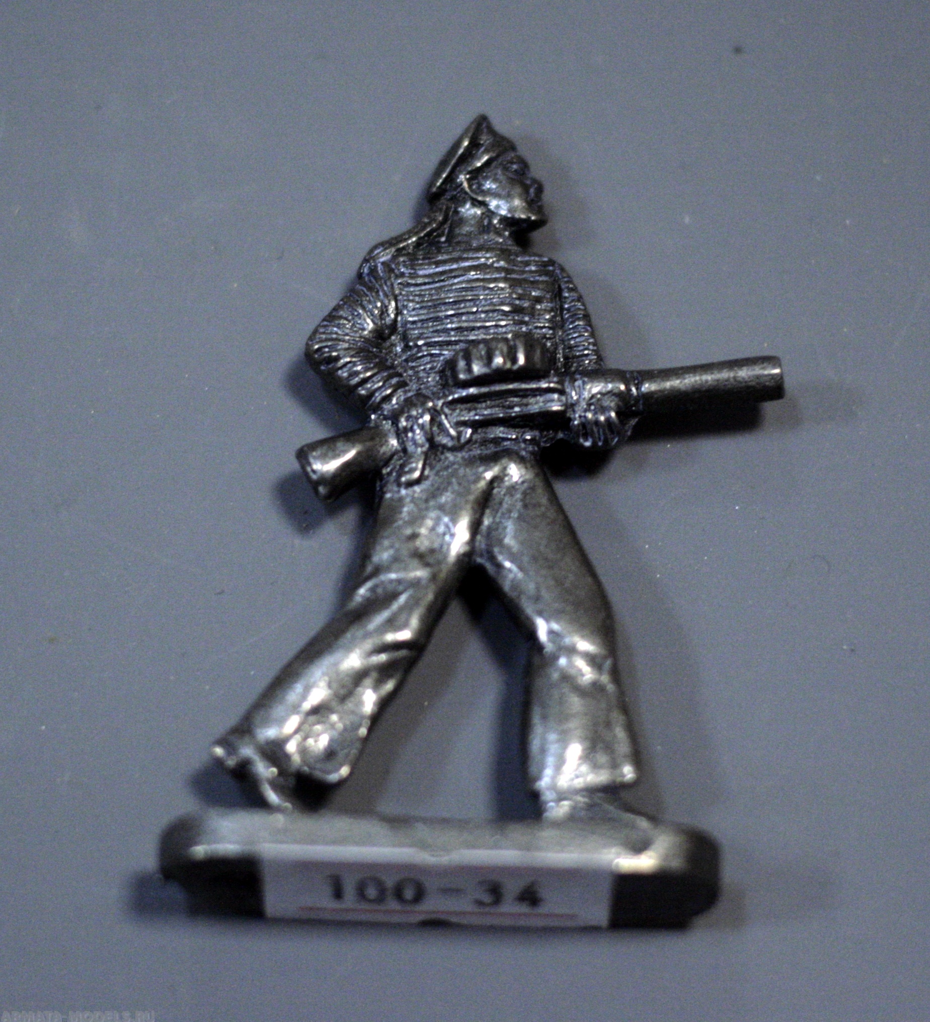 Н-100-034 Матрос  Солдатики "Ура"