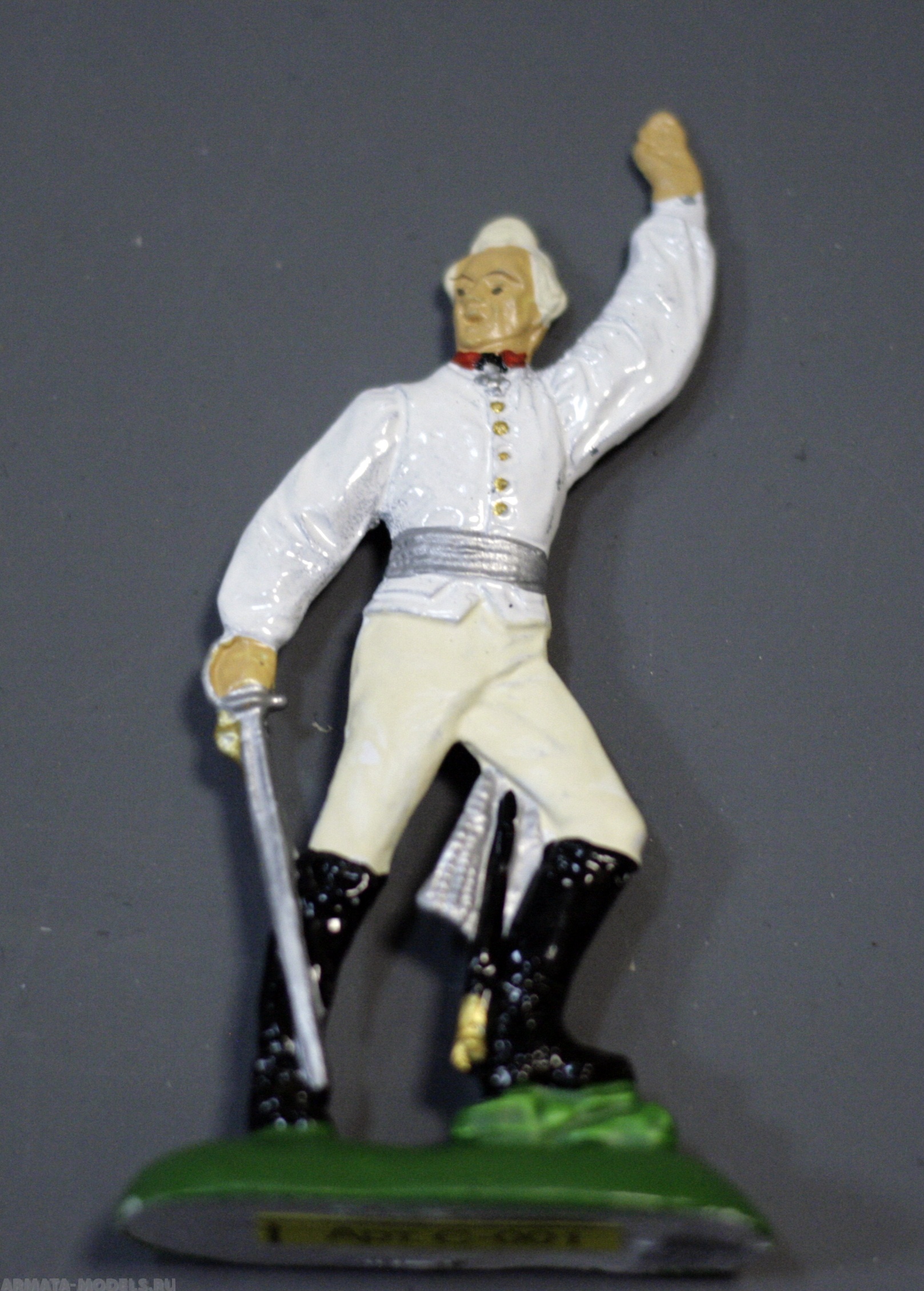 С-001 окрашеная фигура Суворов Солдатики "Ура"