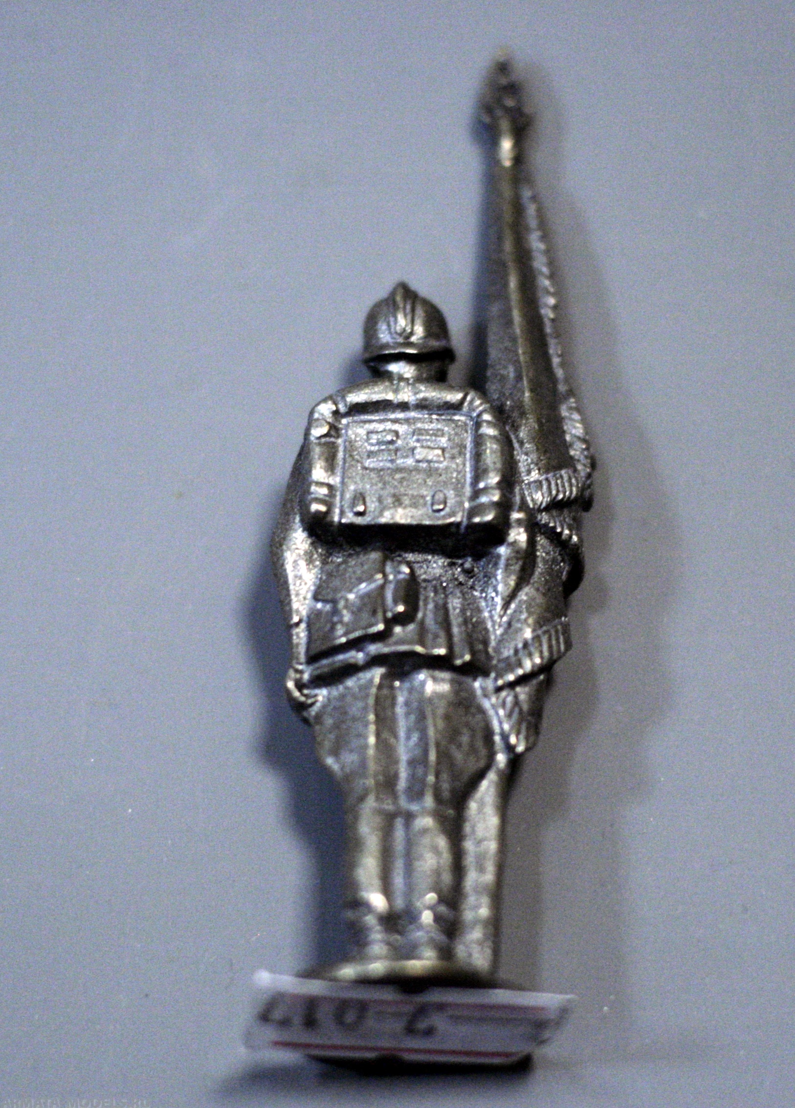 Н-7-017 Знаменосец. Первомайский парад Солдатики "Ура"