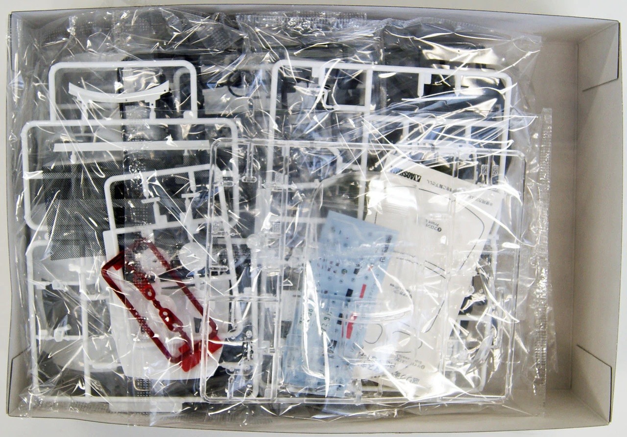 05857 Nissan GT-R R35 Pure Edition'14 Aoshima