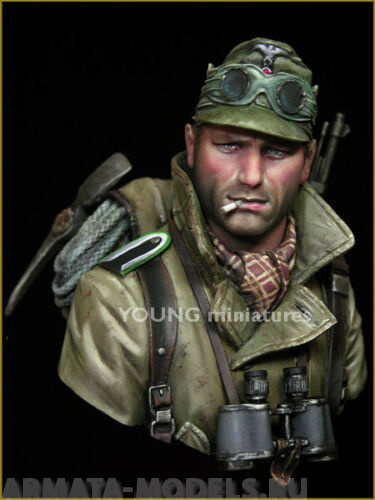 YM1836 GERMAN GEBIRGSJAGER 1942