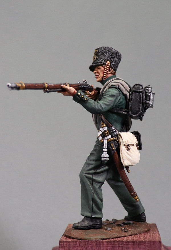 CHM-54290(М). Стрелок батальона Великой Княгини Екатерины Павловны, Россия 1812-14 гг. 54 мм. Материал - белый металл. Chronos Miniatures
