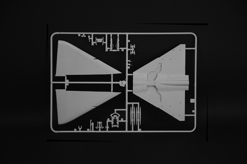 2816ИТ Истребитель MIRAGE III E Italeri