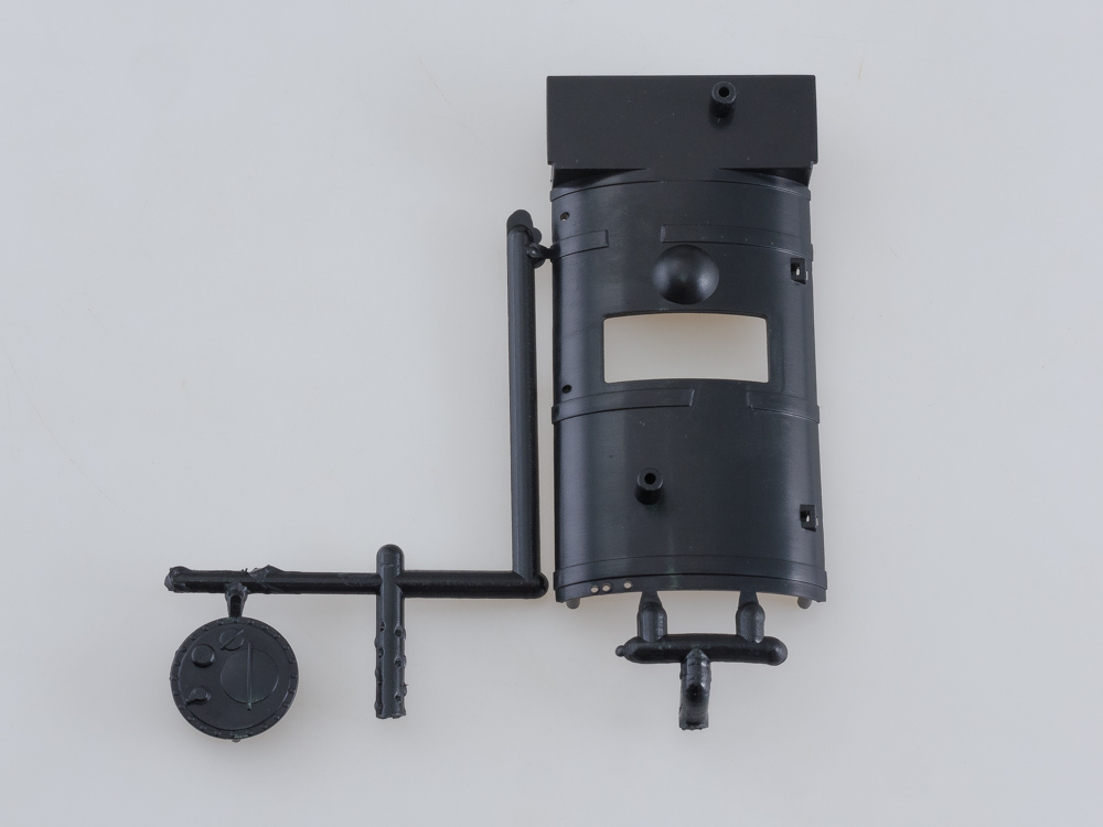 1056KIT Сборная модель  Автоцистерна АЦ-4,0 (ЗИЛ-131) AVD Models