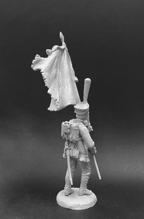 CHM-54259 Подпрапорщик-знаменосец гренадерских полков, Россия 1812-14 гг. смола. Chronos Miniatures