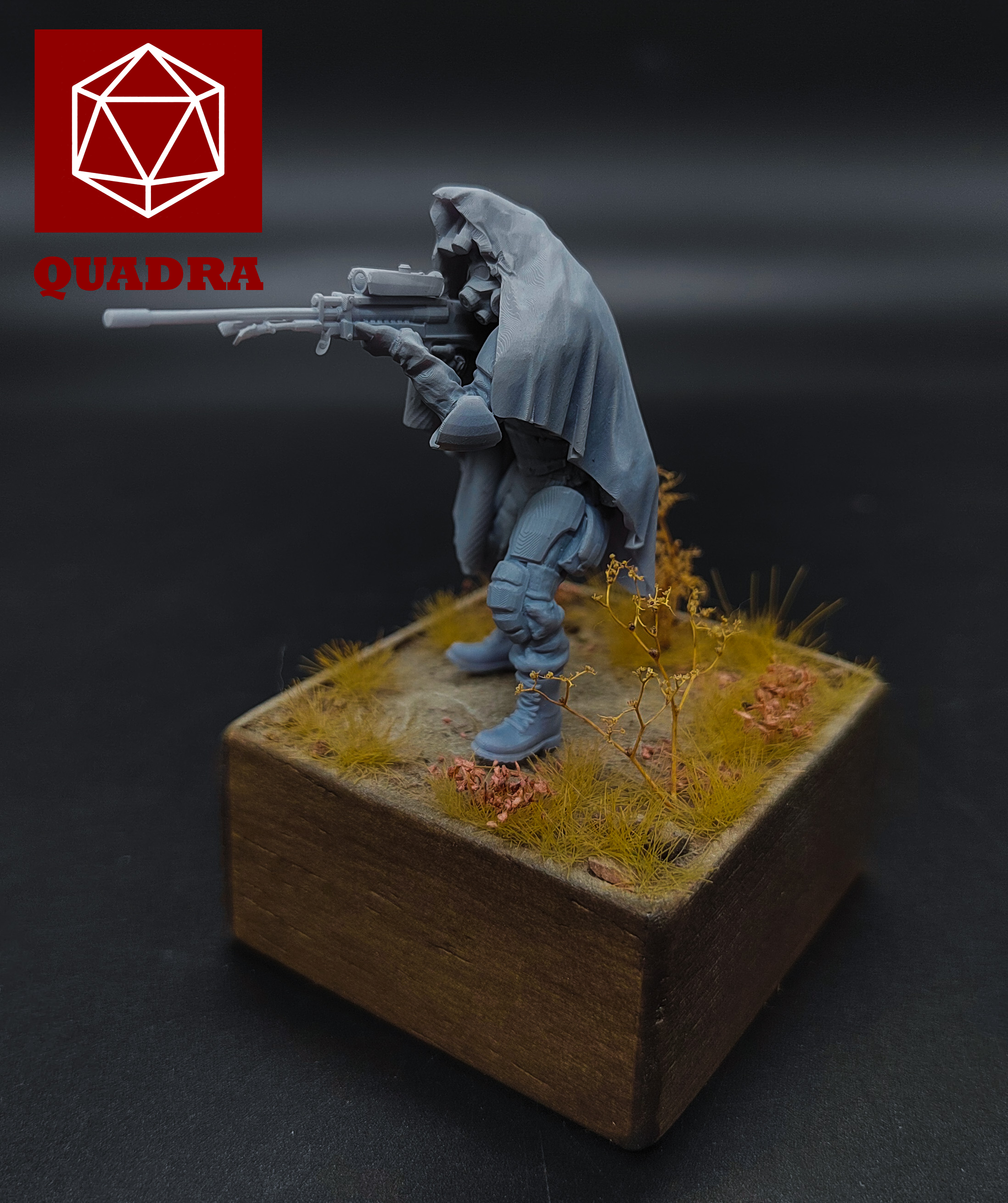 AM35889 Фигура Комбайн снайпер QUADRA