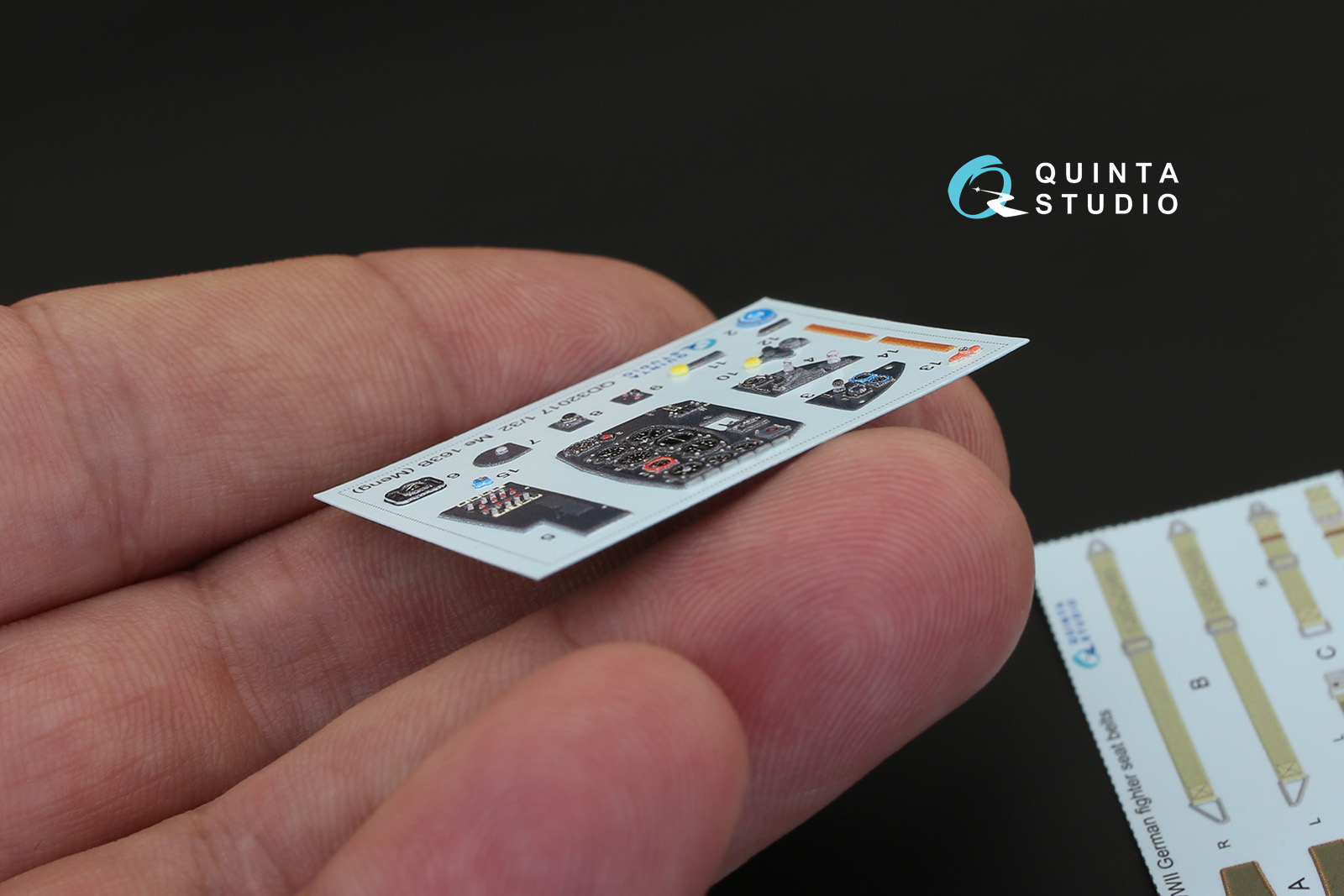 QD32017 1/32 3D Декаль интерьера кабины Me 163B (для модели Meng)