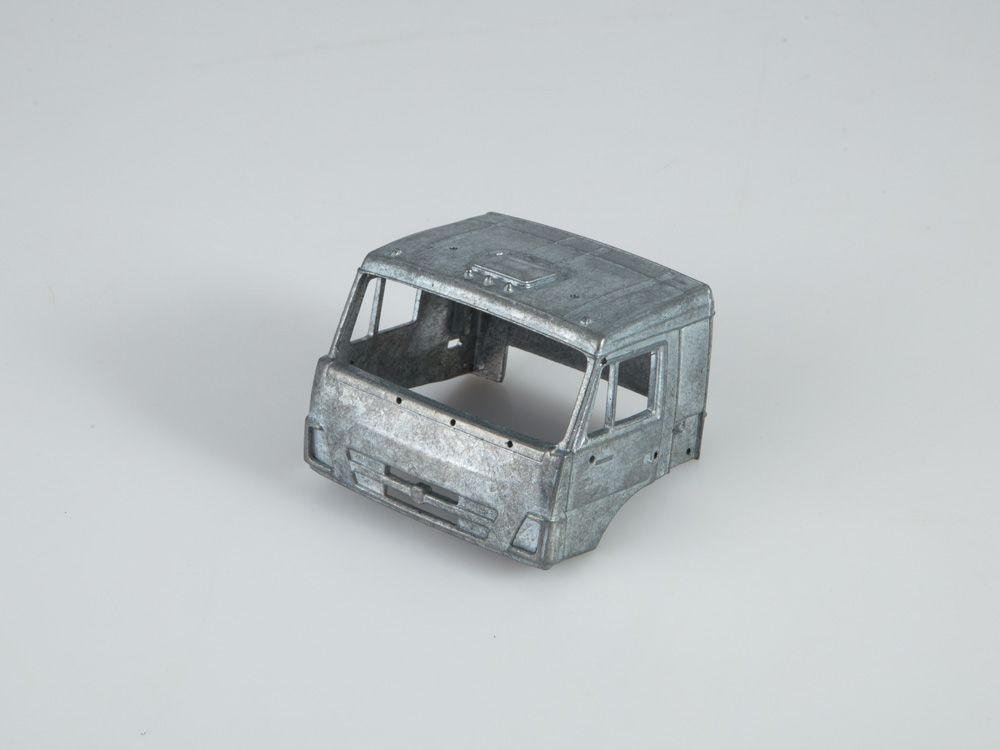 1457AVD Сборная модель КАМАЗ-65225 (рестайлинг) седельный тягач AVD Models