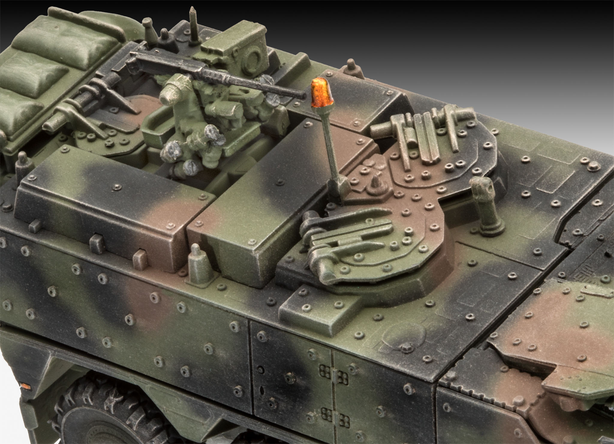 03283 Бронетранспортёр GTK Boxer Command Post NL Revell