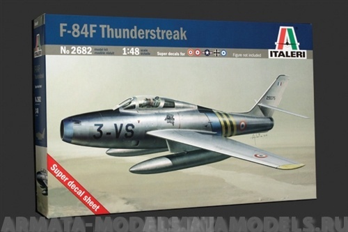 2682ИТ Самолет F-84F Thunderstreak Italeri