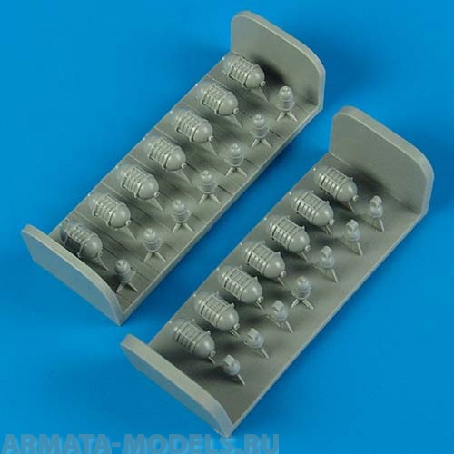 QB72356  B-17 Flying Fortress Oxygen Cilinders 1/72