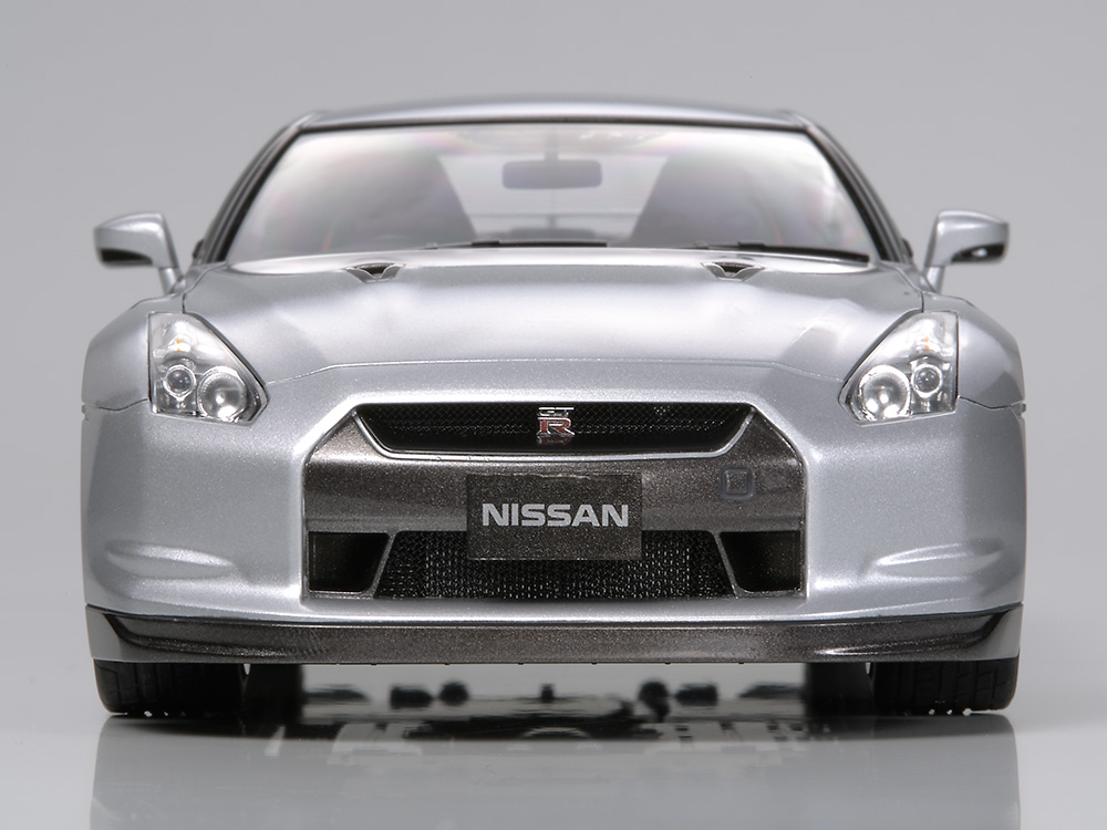 24300 Nissan GT-R Tamiya