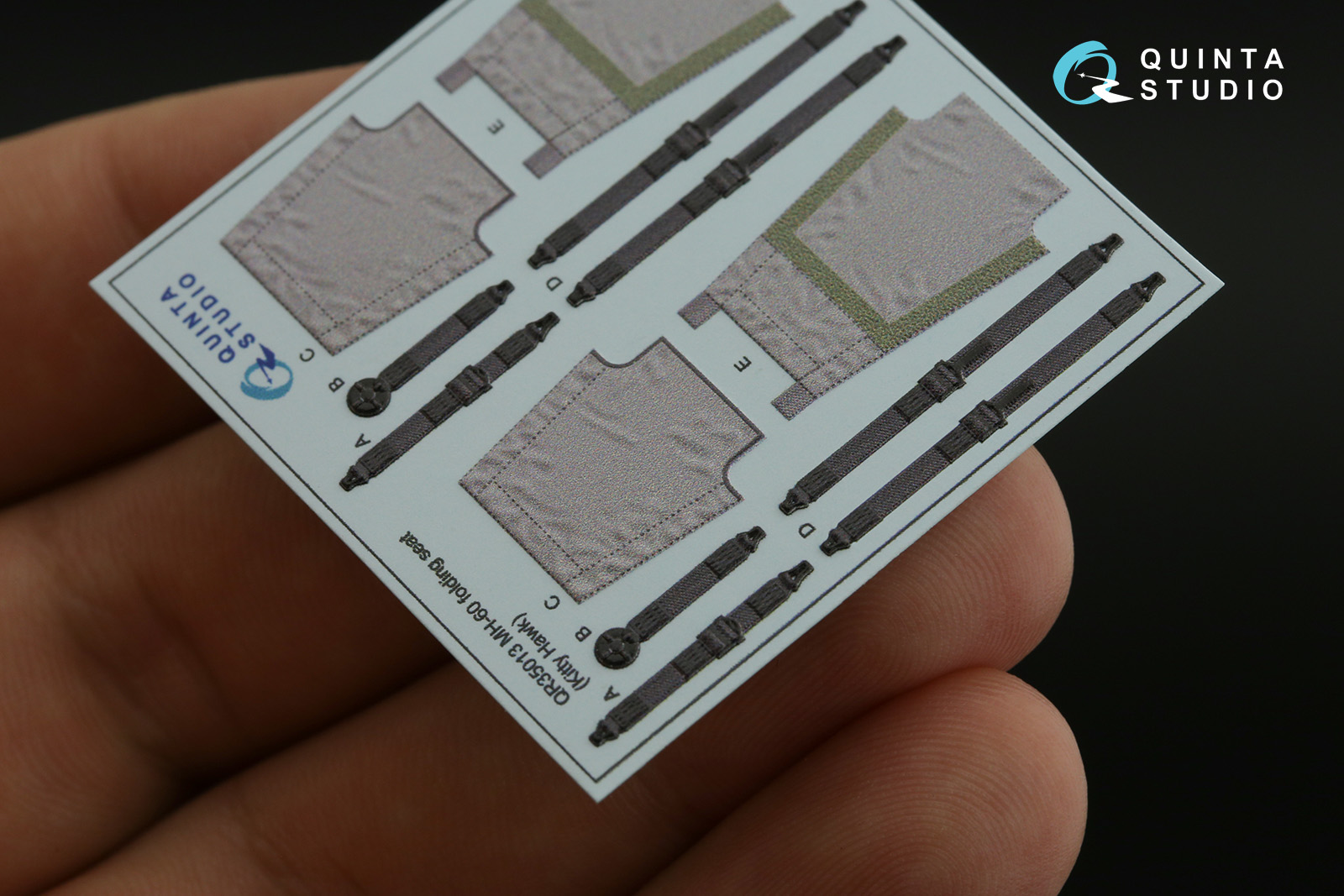 QR35013 Кресло складывающееся для семейства H-60 (KittyHawk), 2 шт.