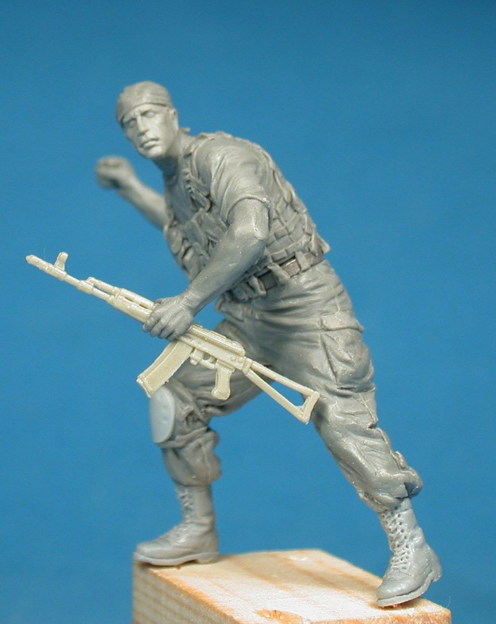 T35175 Бойцы народного ополчения Новороссии в бою (2) Tank