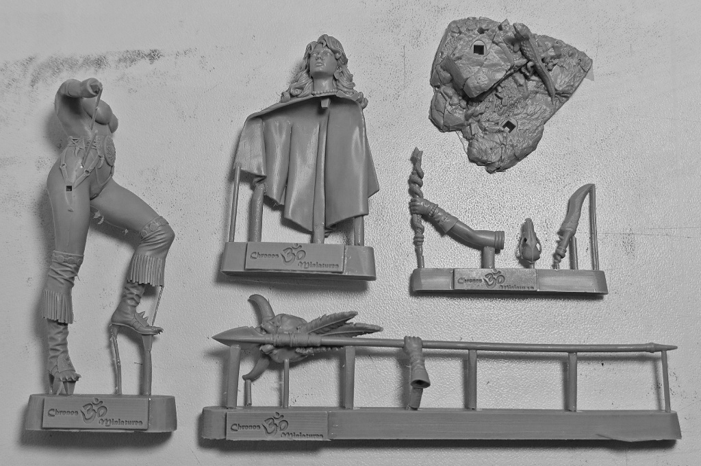 CHM-54344. Миры Фэнтези: Королева варваров. 54 мм. Материал - смола. Chronos Miniatures