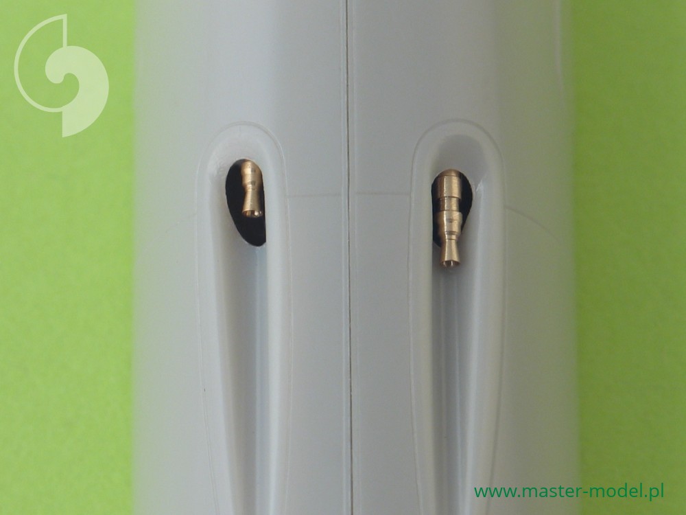 AM-48-010 Набор вооружения и ПВД для Bf 109 F, G1 - G4 (стволы на MG 17)