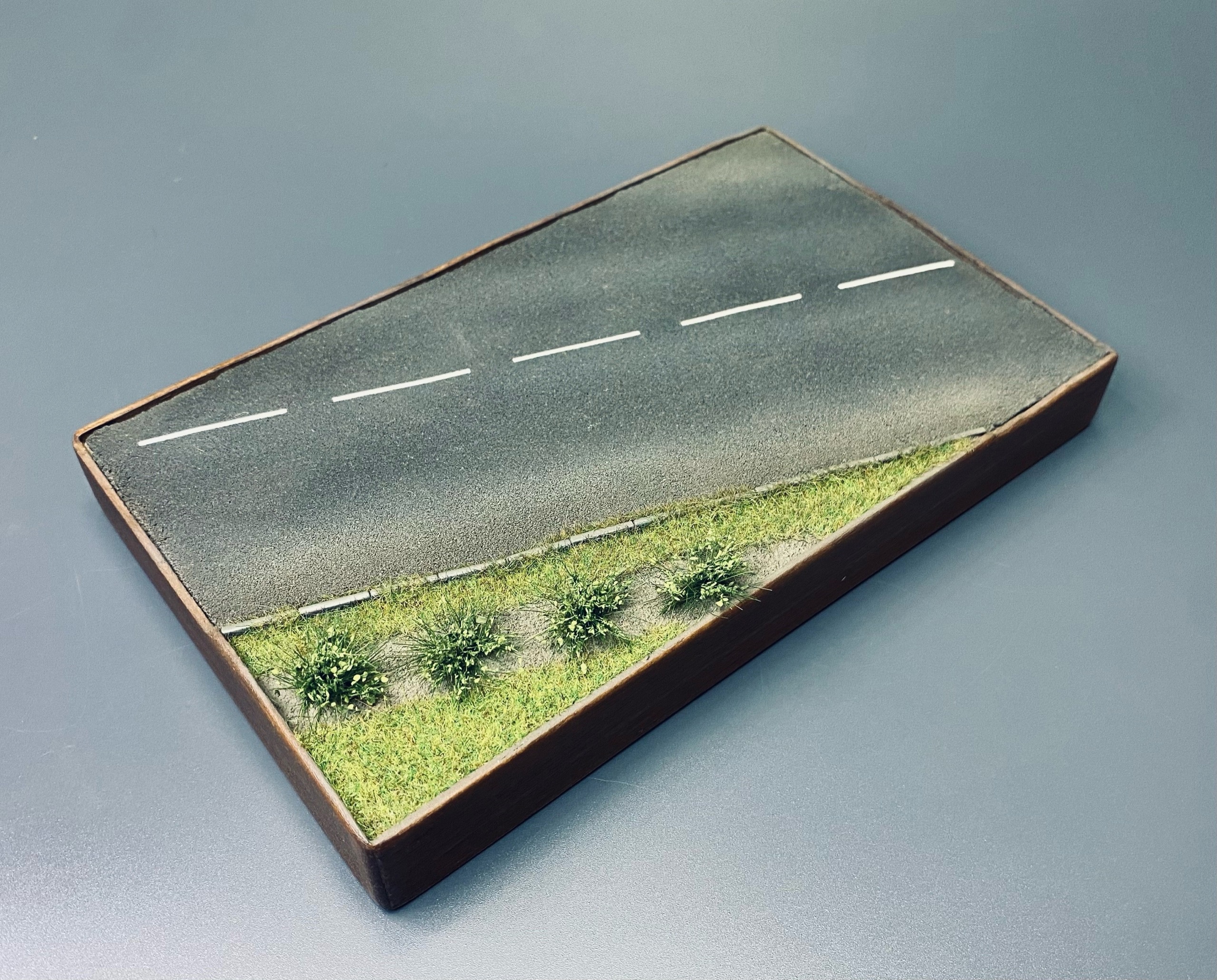 AM72344 Подставка На парад.