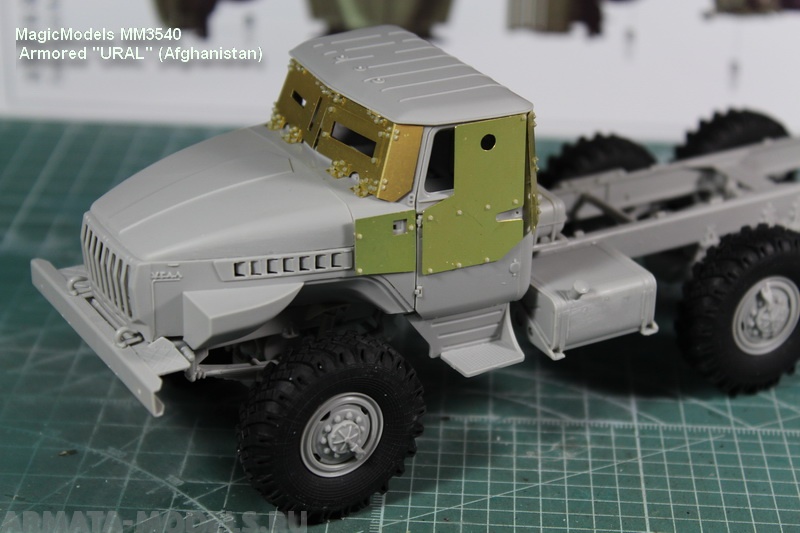 MM3540 Бронированный Урал (Афганистан). Комплект включает фототравленные детали и болты компании MasterClub