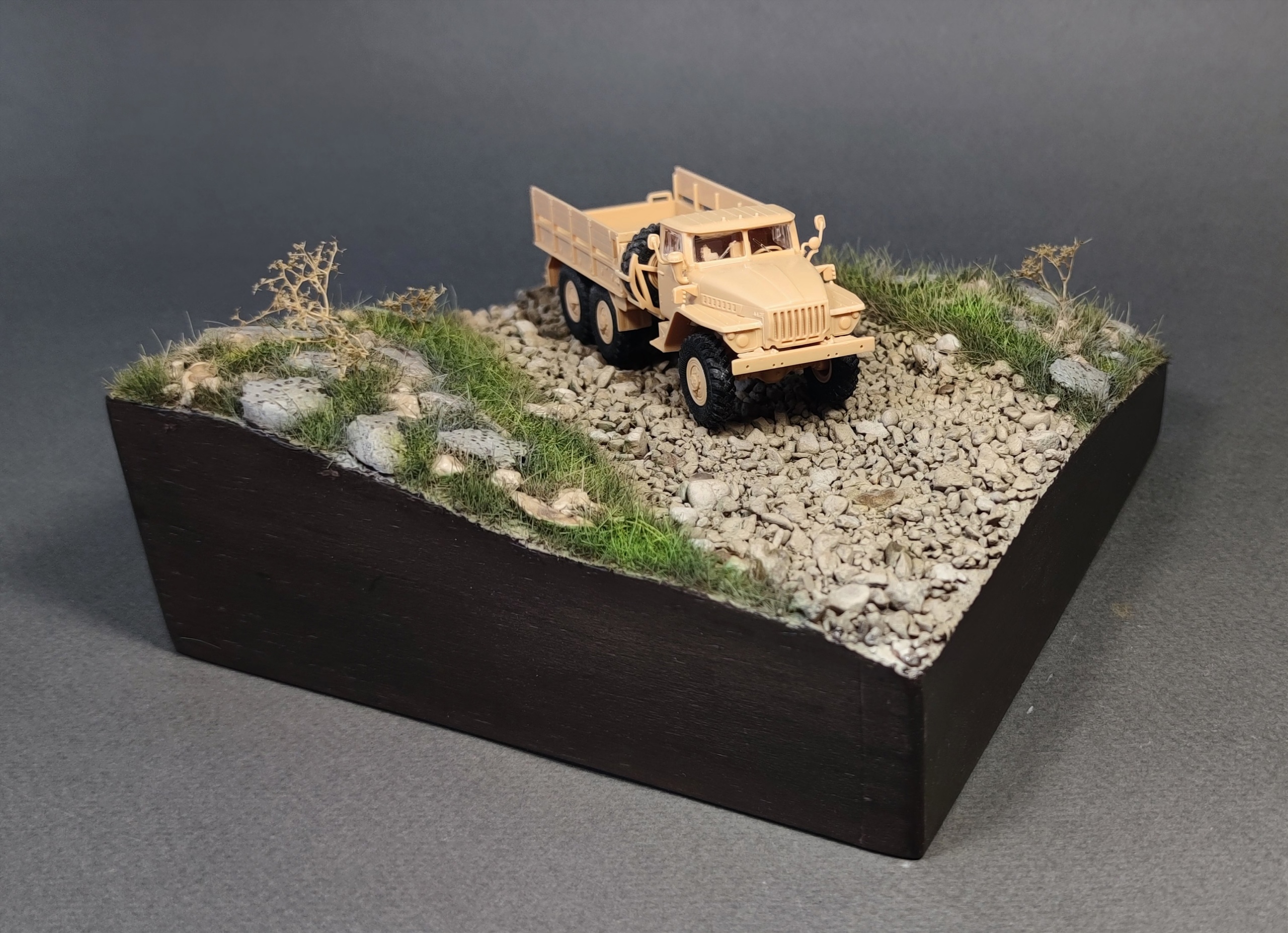 AM7339 Подставка авторская премиум уровня quot;Полигонquot; 16х16см