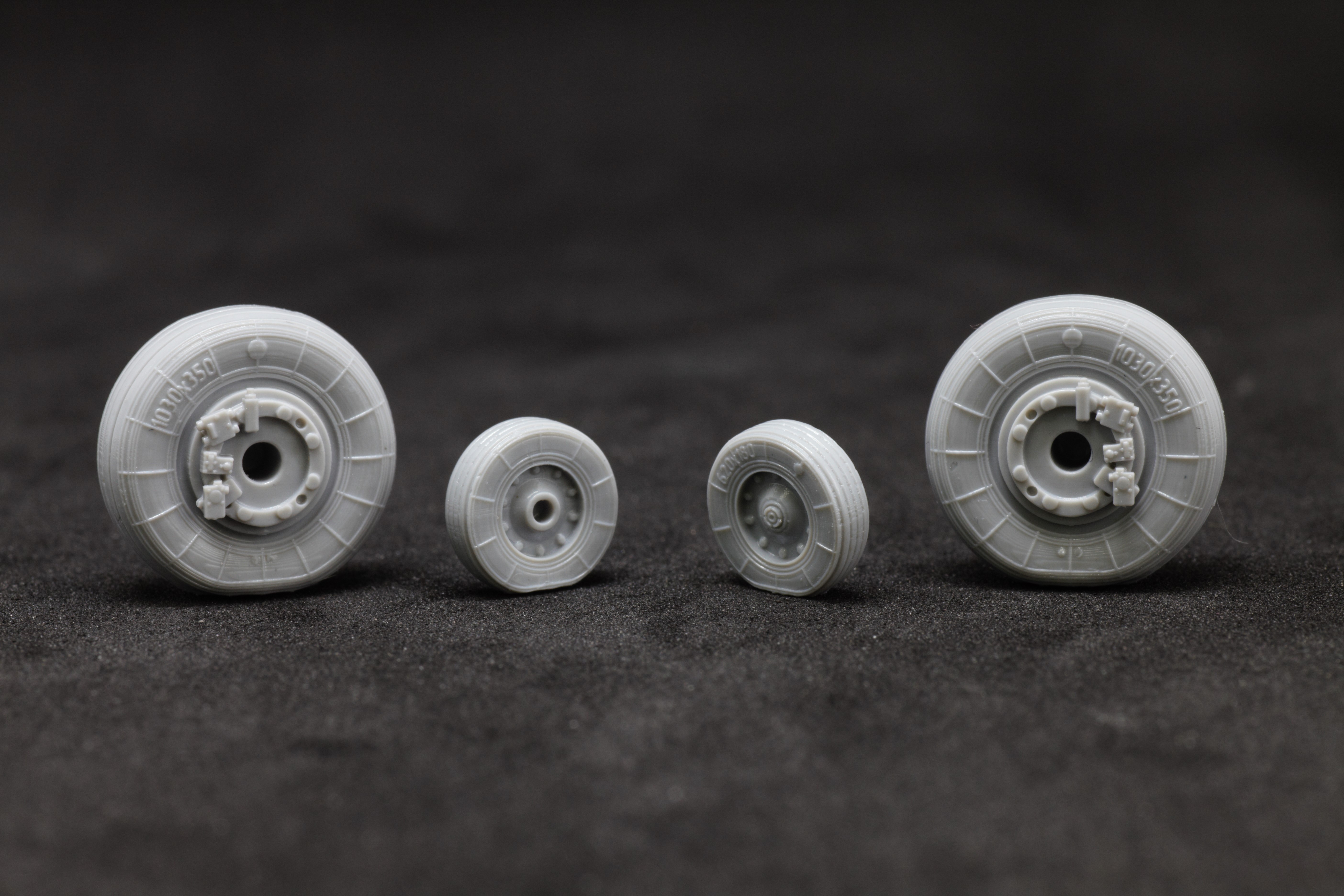 AM7216 Колеса  под нагрузкой для Су-33, Су-30, Су-30СМ, Су-35С, Су-27М, Су-57, С-70 Охотник