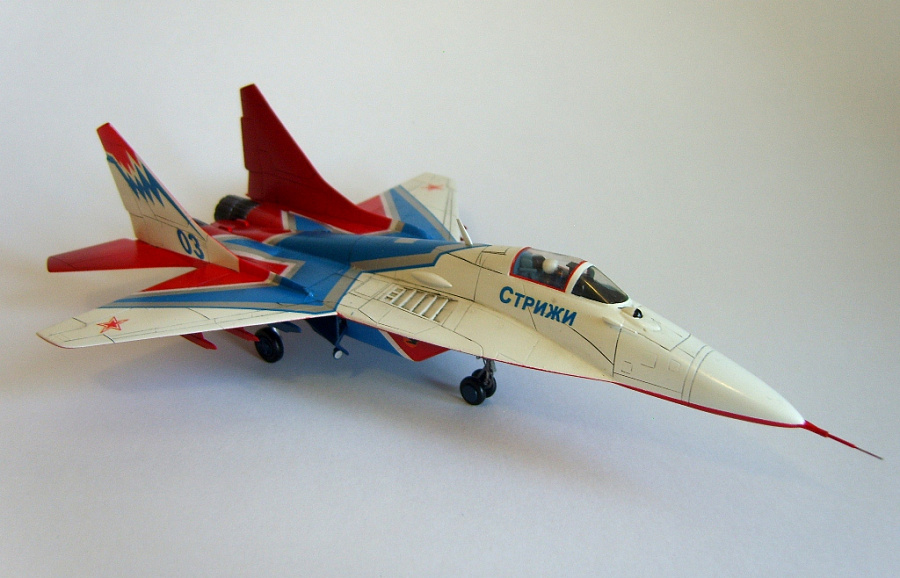 7234ПН Самолет МиГ-29 Стрижи Звезда