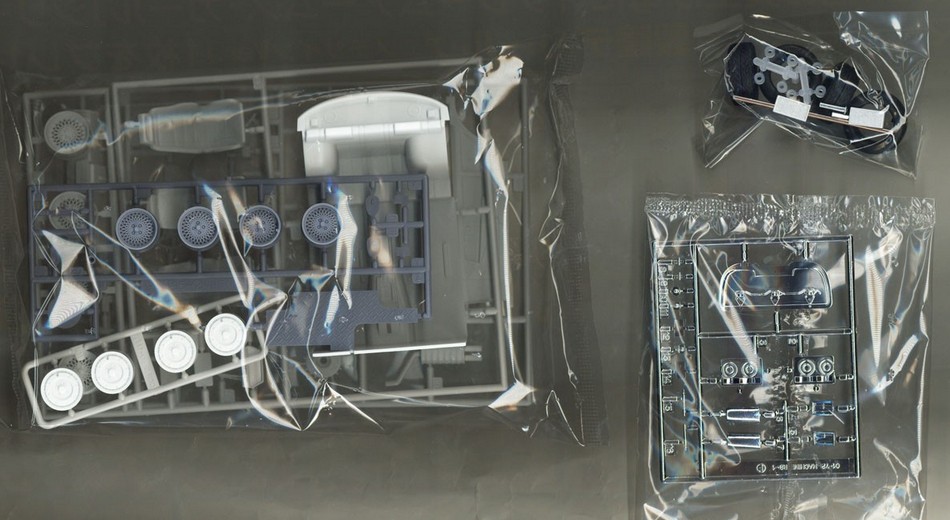 05711 Nissan Skyline RS Aero Custom DR30 '83 Aoshima