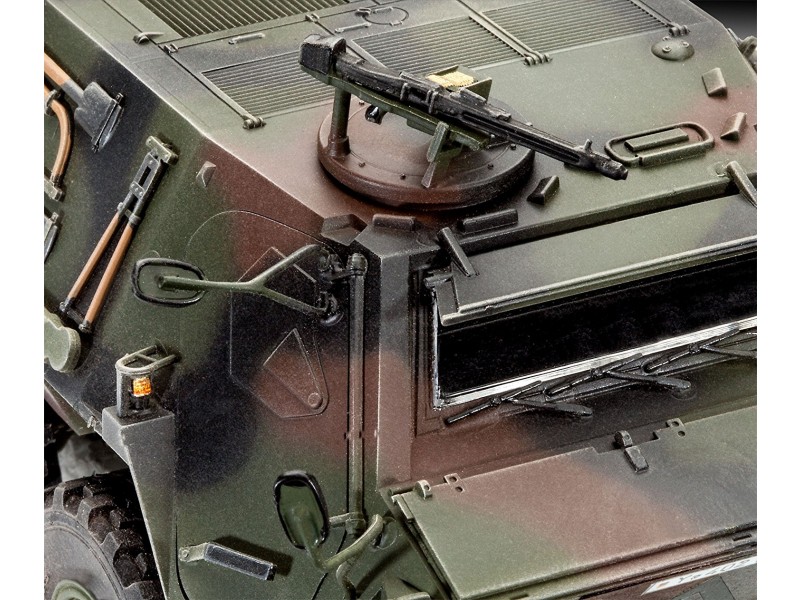 03256 Немецкий бронетранспортёр TPz 1 Fuchs Revell