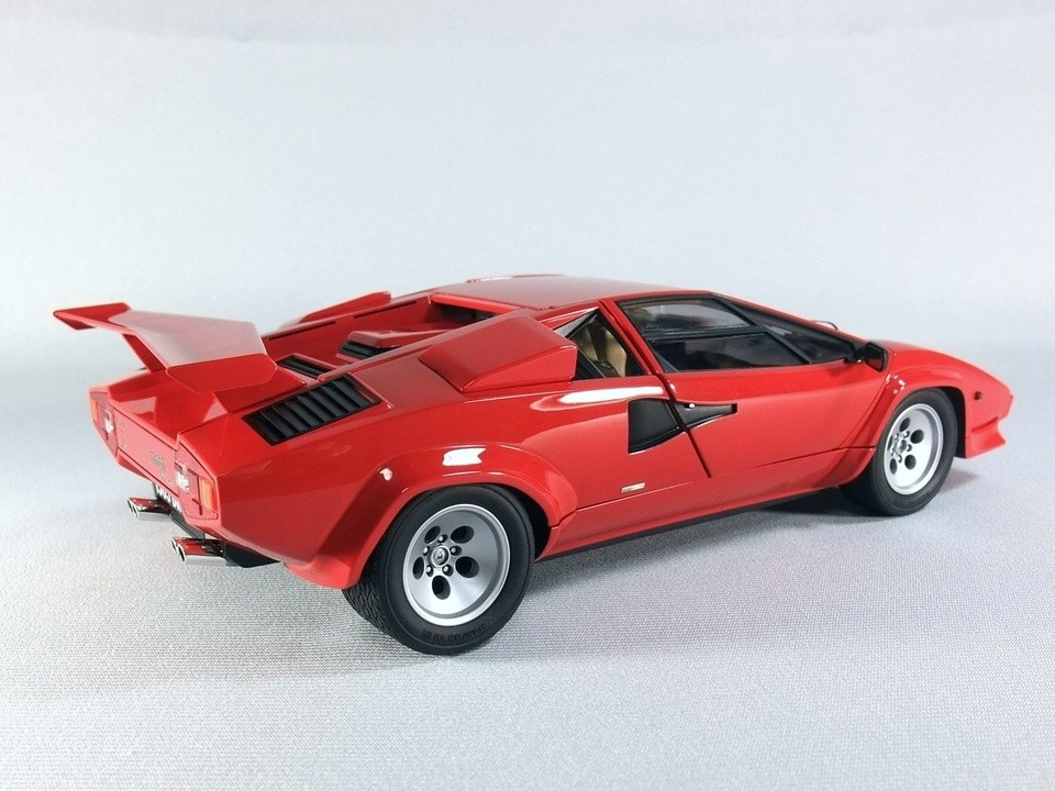 01154 Lamborghini Countach 5000 Quattrovalvole Injection Ver Aoshima
