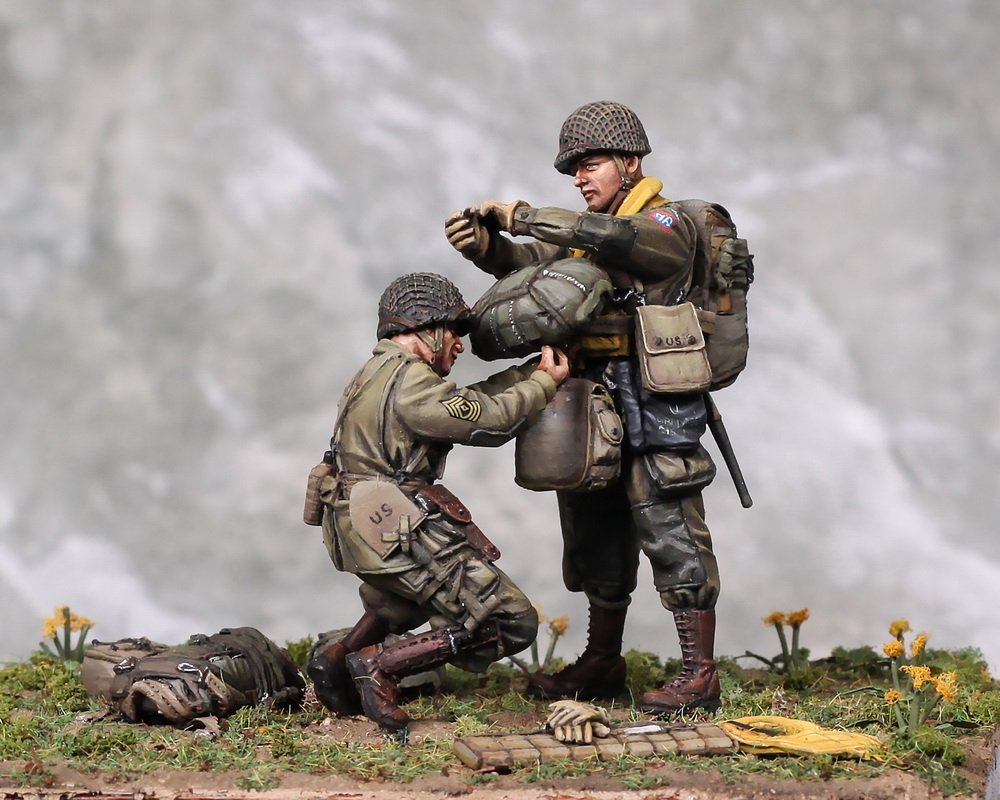 35185SOGA Major and First Sergeant  U.S. Army Airborne. D-Days.1944. SOGA Miniatures