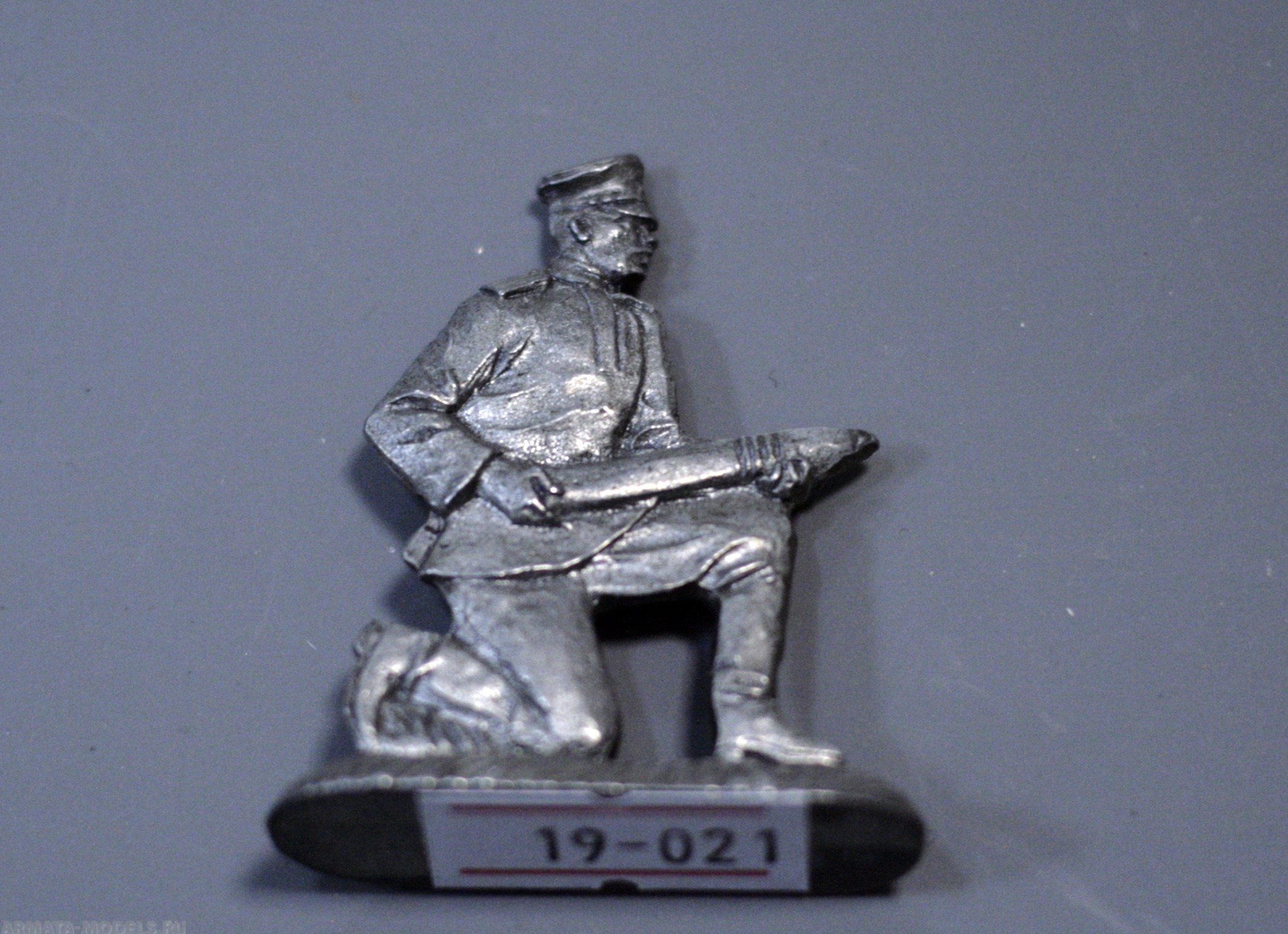 Н-19-021 Русский заряжающий Солдатики "Ура"