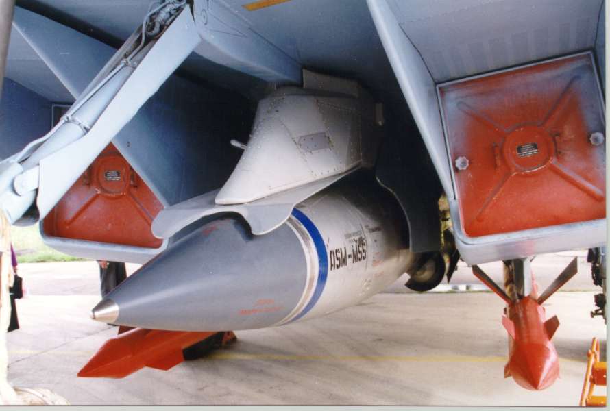 AM7201 Противокорабельная ракета Москит 1/72 Arma Models