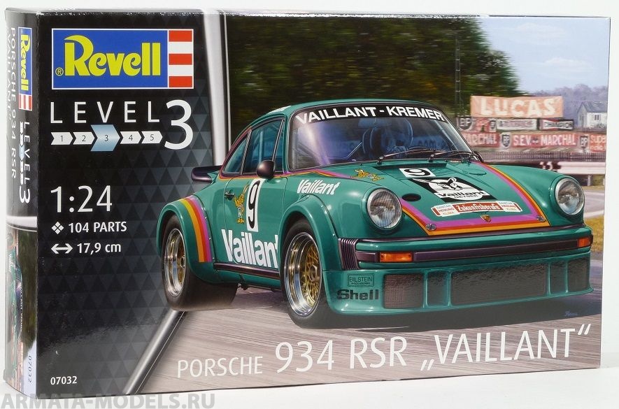 07032 Автомобиль Porsche 934 RSR Vaillant Revell