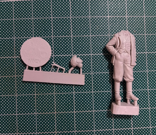 SPM35050 Фигурка водитель 24-40г SPM