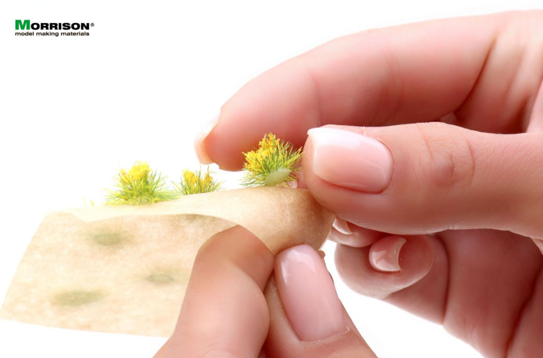 080tcv003 Желтые цветущие кочки для диорам. Набор 8 штук.