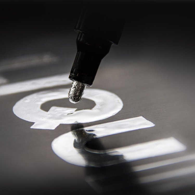 703103 Маркер MOLOTOW LIQUID CHROME 4мм