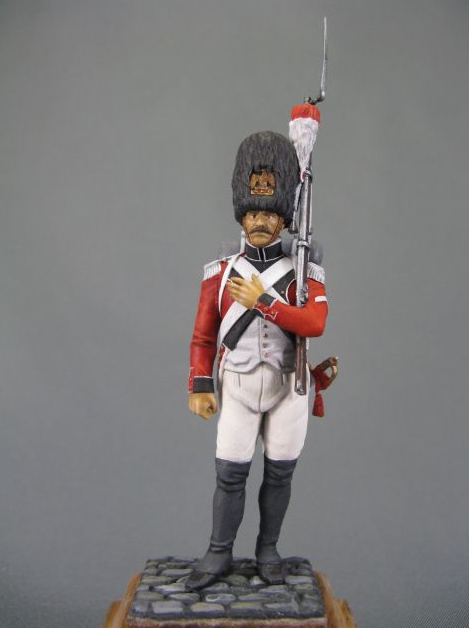 CHM-54055(M). Швейцарский гренадер, 1808-13 гг. 54 мм. Материал - белый металл. Chronos Miniatures