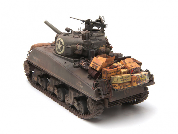 35251T Американский танк М4А3 Sherman c 105-мм пушкой Howitzer Tamiya