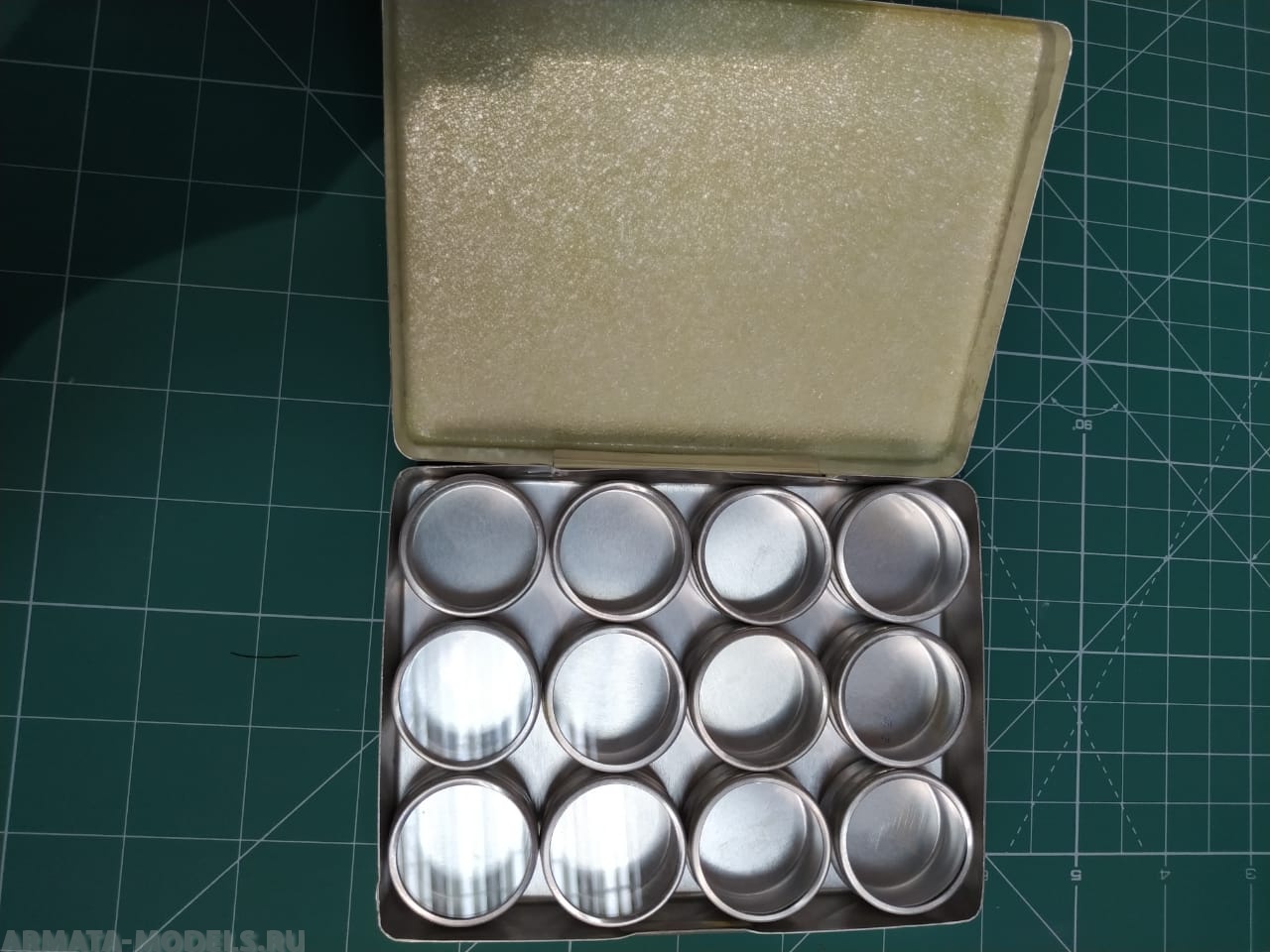 SN87012 Набор из 12 контейнеров (диаметр 30 мм.)