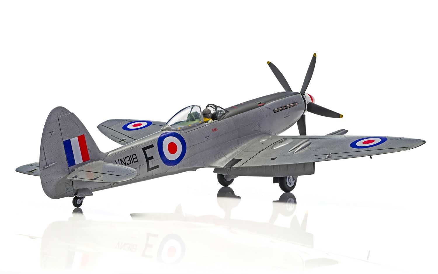 A06101A Самолет Supermarine Spitfire Mk22/24 Airfix
