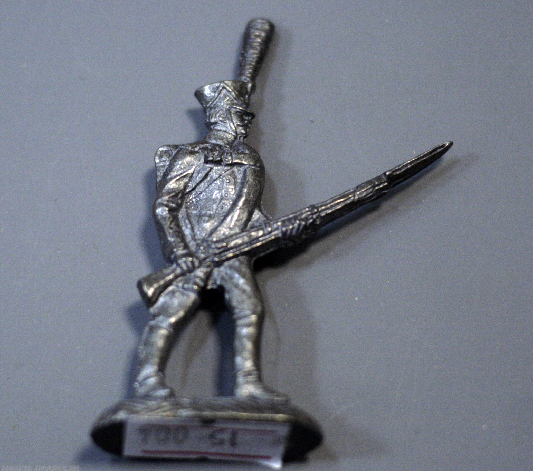 Н-15-004 Русский гренадер идущий в атаку Солдатики "Ура"