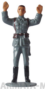 7-014 окрашеная фигура Пленный