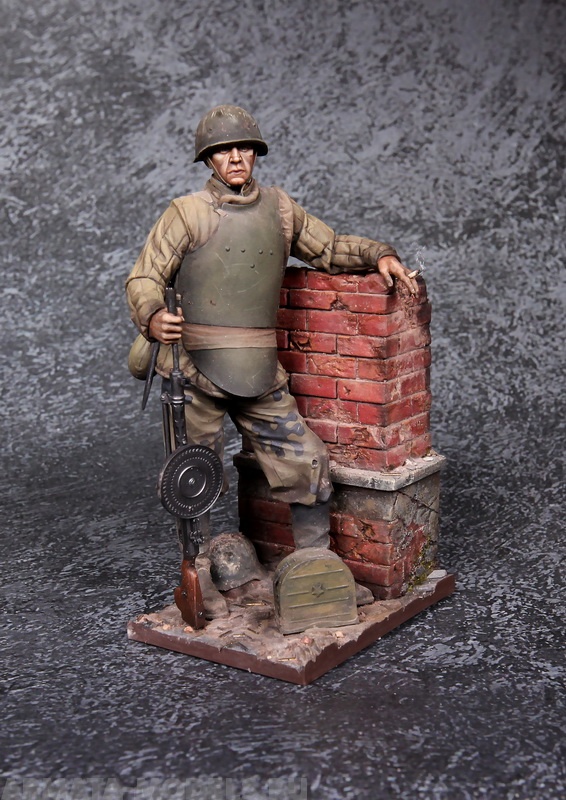 1602SOGA Пулемётчик   штурмовой инженерно-сапёрной бригады. 1943-45г. SOGA Miniatures