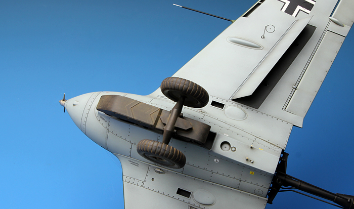 QS-001 Messerschmitt Me163B Komet Rocket-Powered Interceptor Meng