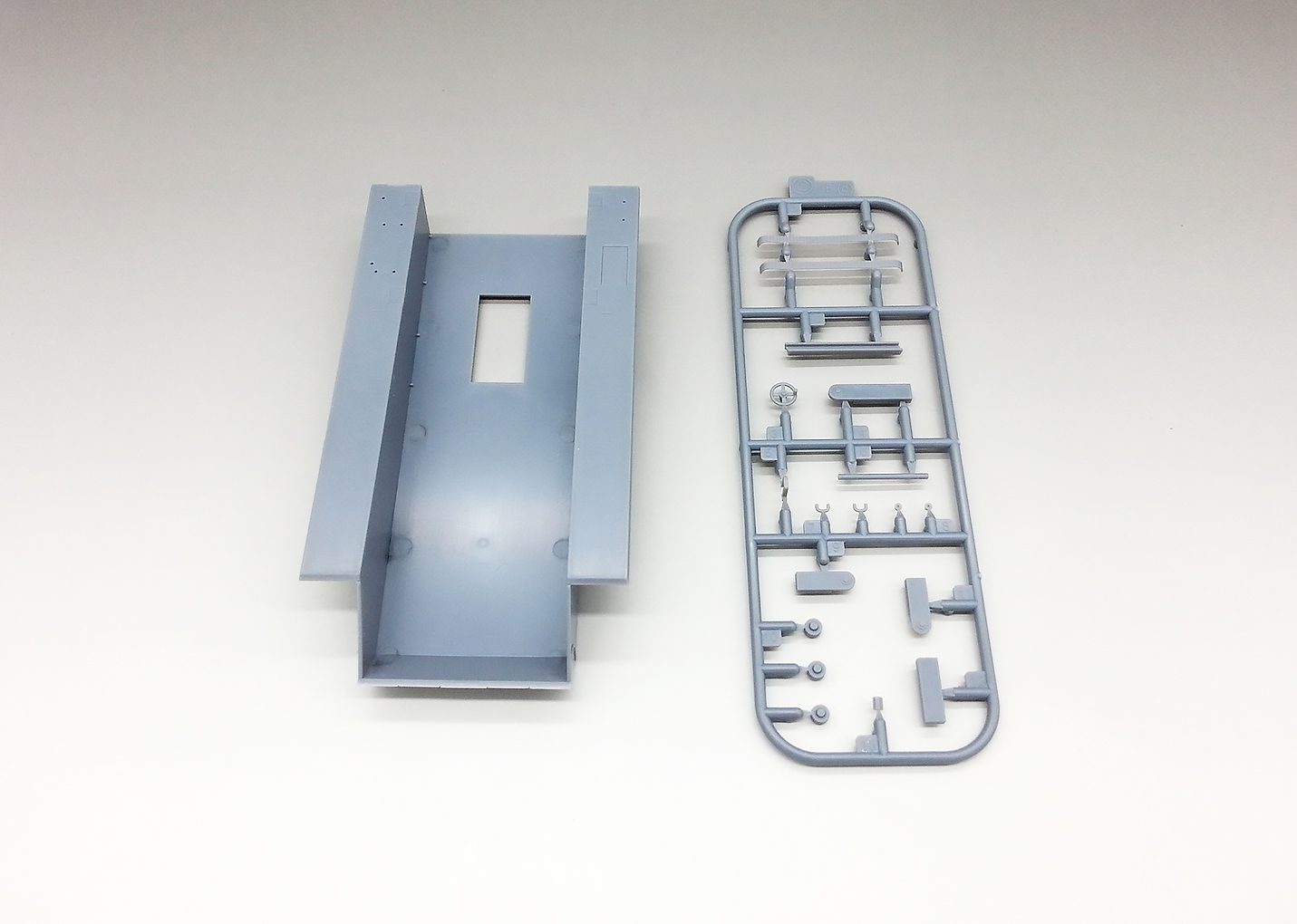 AH35A009 Немецкий самоходный миномёт 28cm Sturmmorser auf Panzer 38D Amusing Hobby