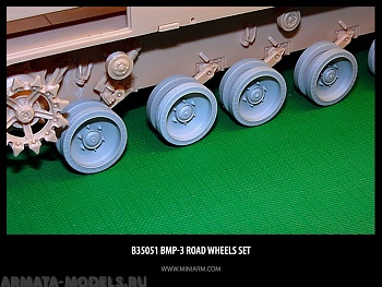 35051 БМП-3 набор опорных катков для моделей Трумпетер