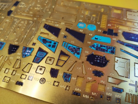 4823PK Советский ударный вертолет Ми-24 В/ВП  PRO KIT