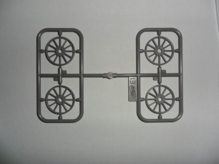 24007 Команда Форда, набор фигур и автомобиль Model T 1913 Roadster ICM